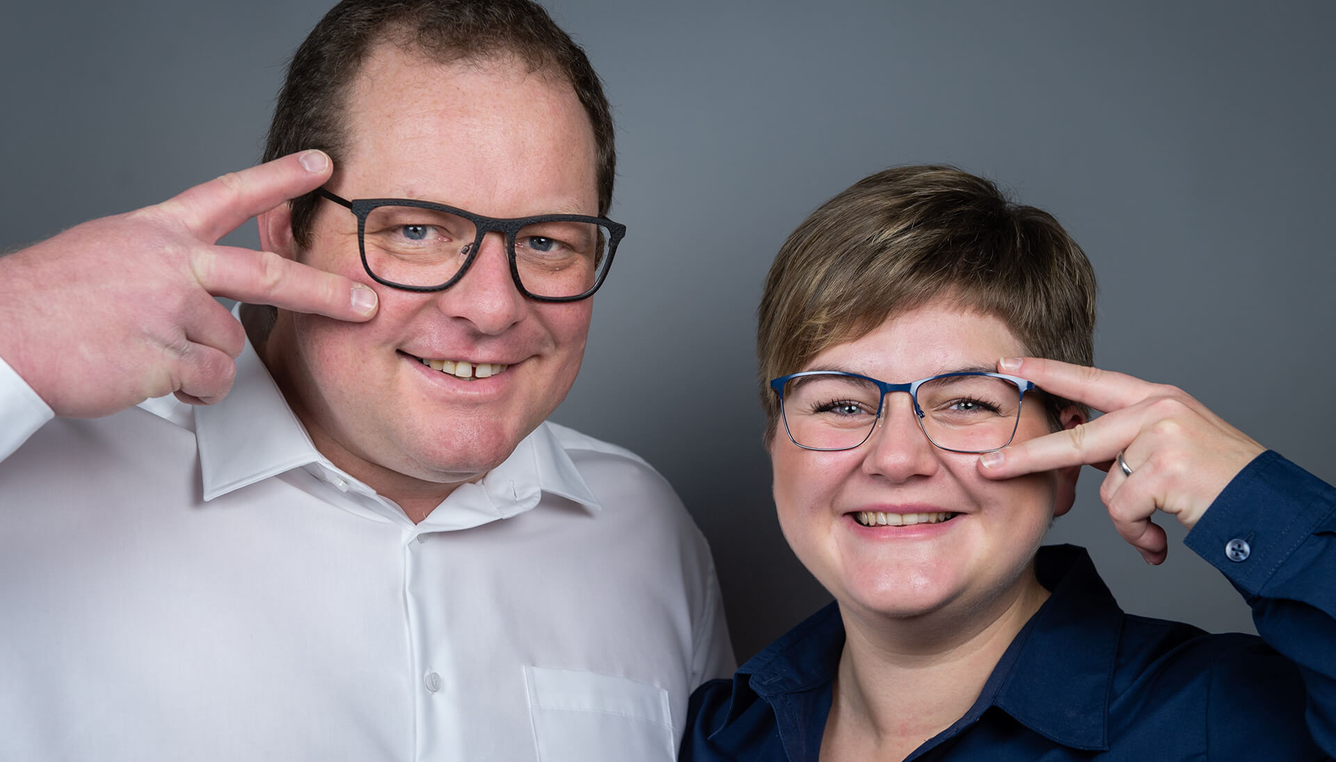 Augenoptikermeister Christian Tomalla und Augenoptikermeisterin Theresa Tomalla
